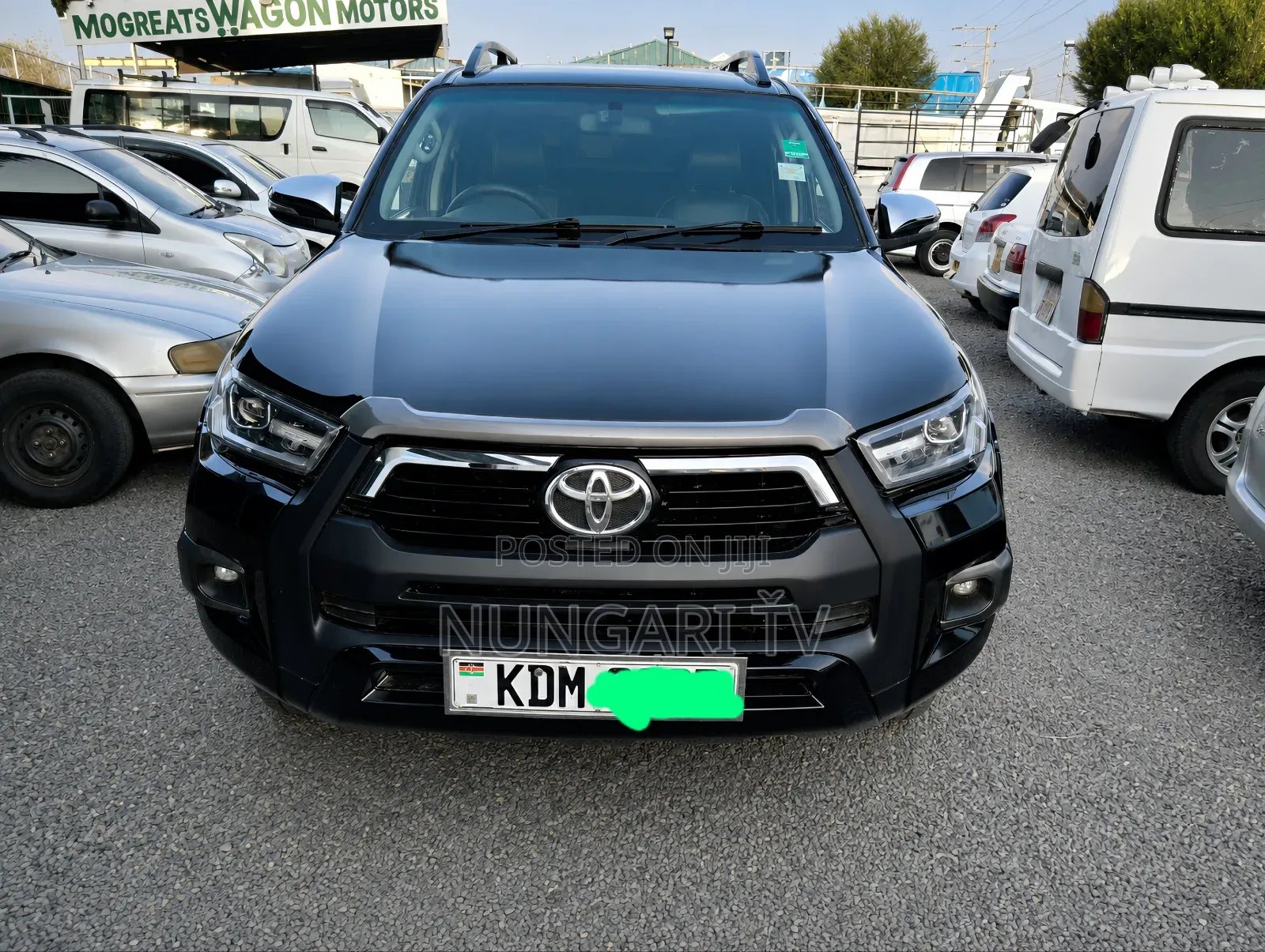 Toyota Hilux SR5 2013 Black