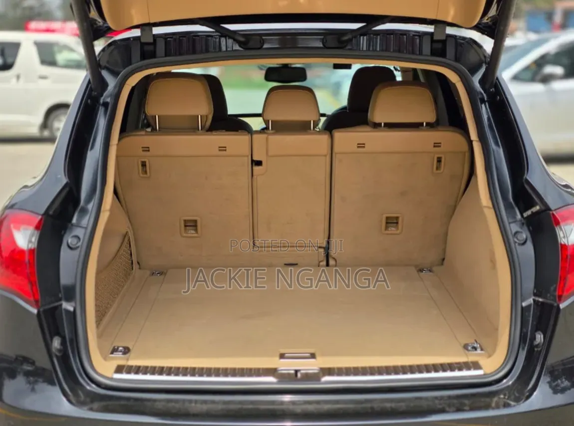 Porsche Cayenne 2014 White