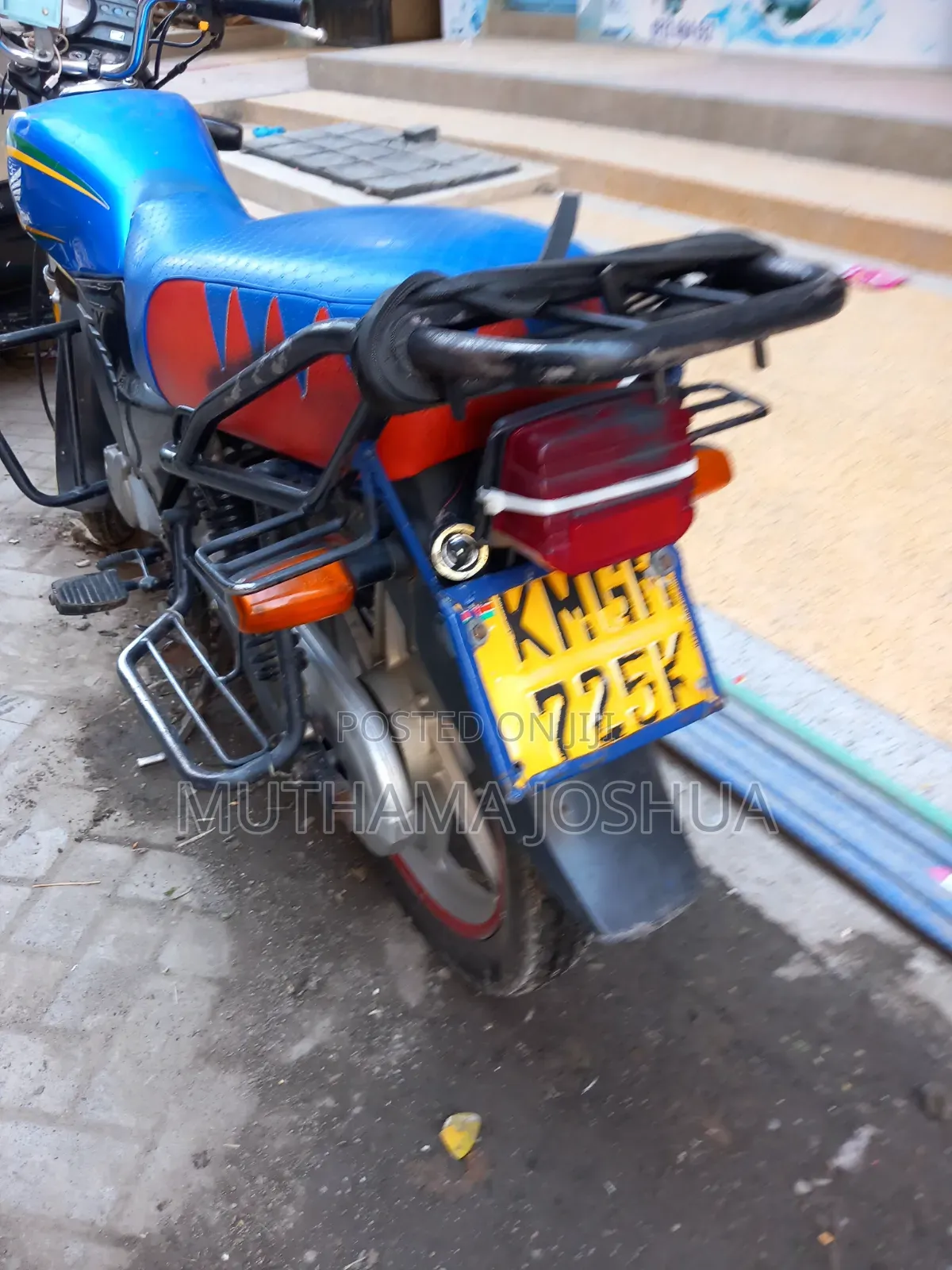 Honda CB 2024 Blue