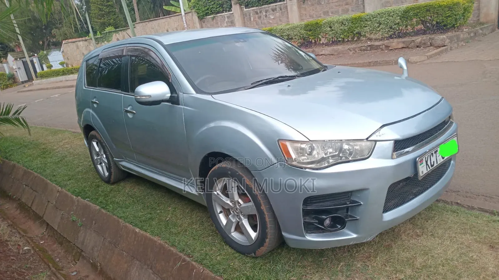 Mitsubishi Outlander 2011 Gray