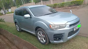 Mitsubishi Outlander 2011 Gray