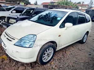 Honda Stream 2004 White