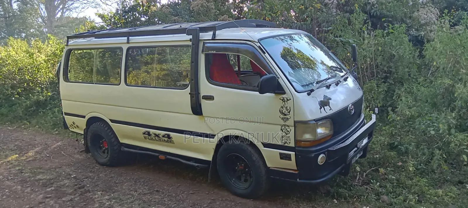 Toyota Grand HiAce 2002 White