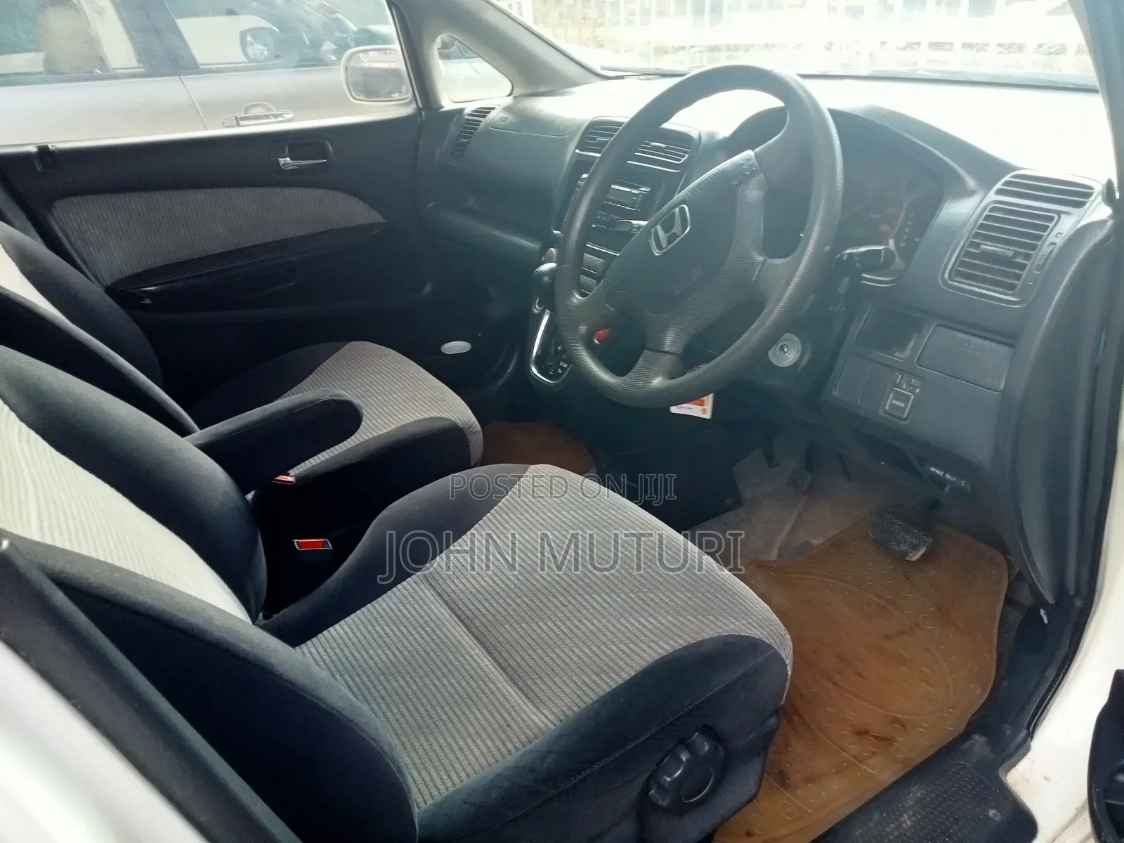 Honda Stream 2004 White