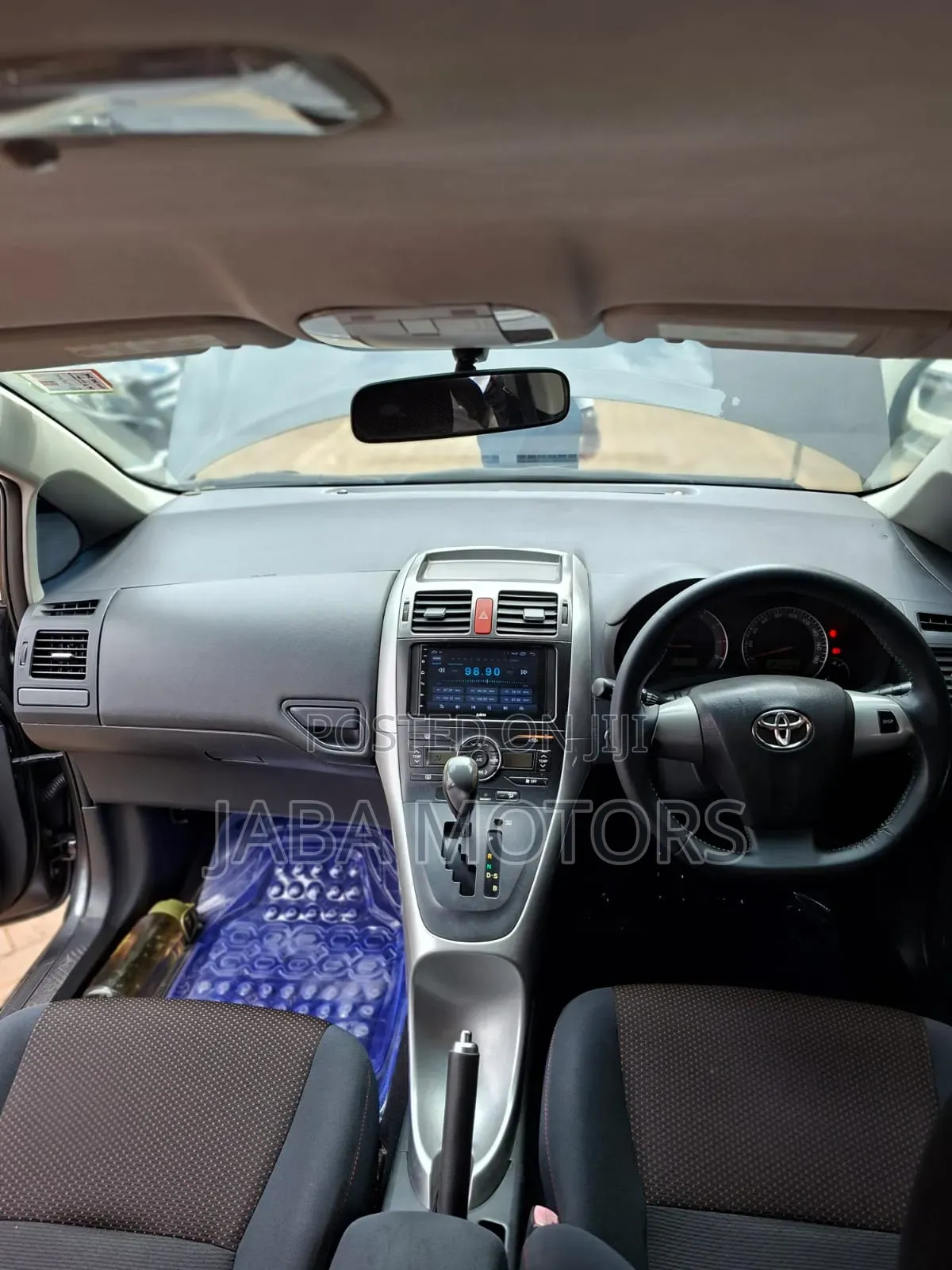 Toyota Auris 2010 Black