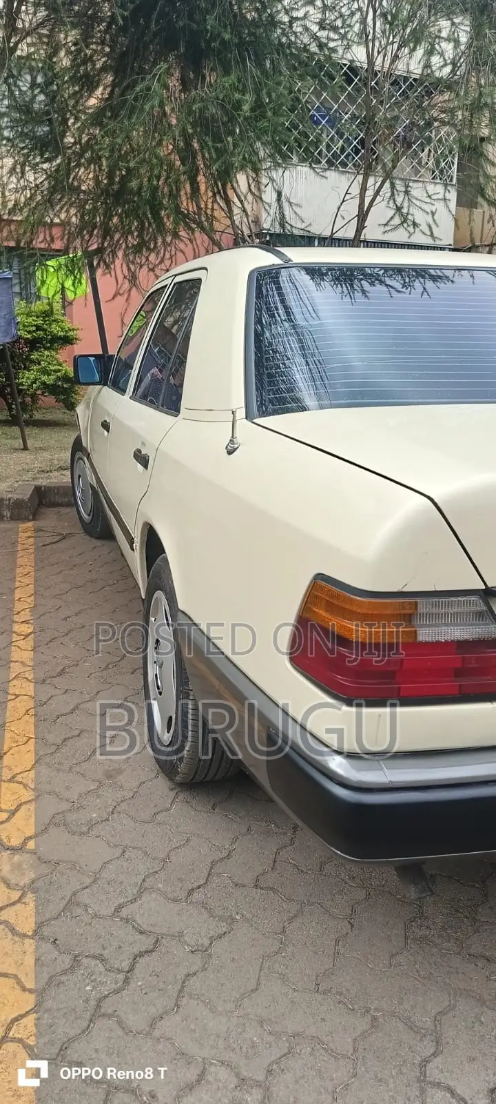 Mercedes-Benz W124 1992 Beige