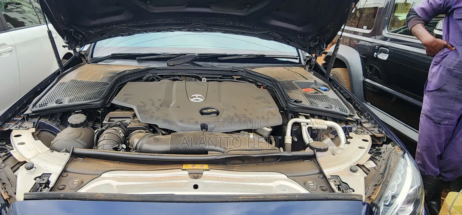 Mercedes-Benz C220 2019 Blue