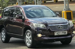Toyota Vanguard 2011 Maroon