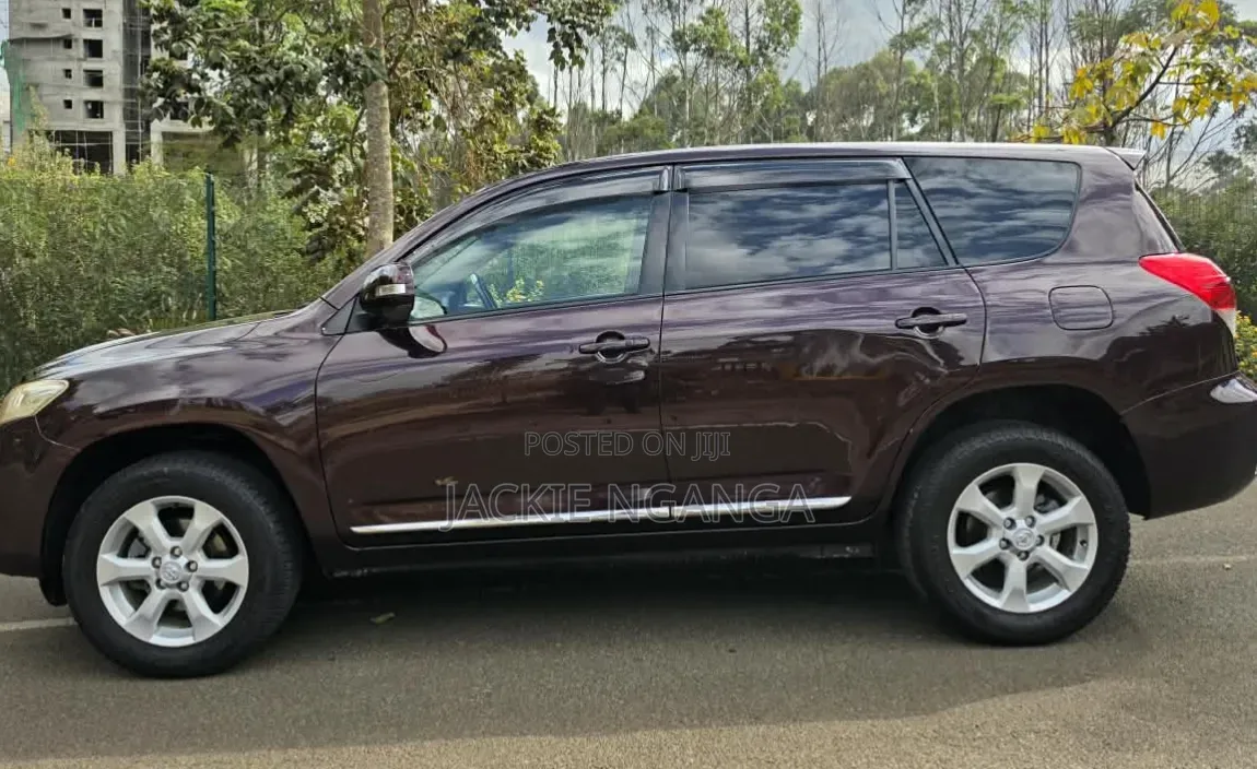 Toyota Vanguard 2011 Maroon