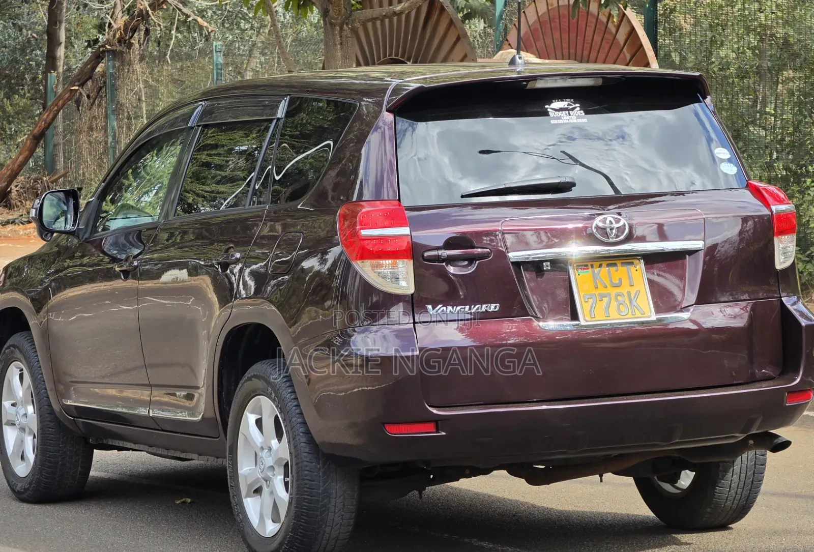 Toyota Vanguard 2011 Maroon