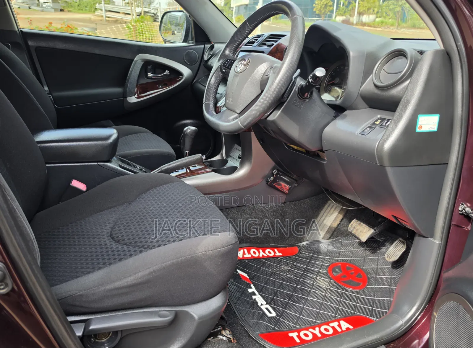 Toyota Vanguard 2011 Maroon