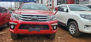 Toyota Hilux 2019 Red