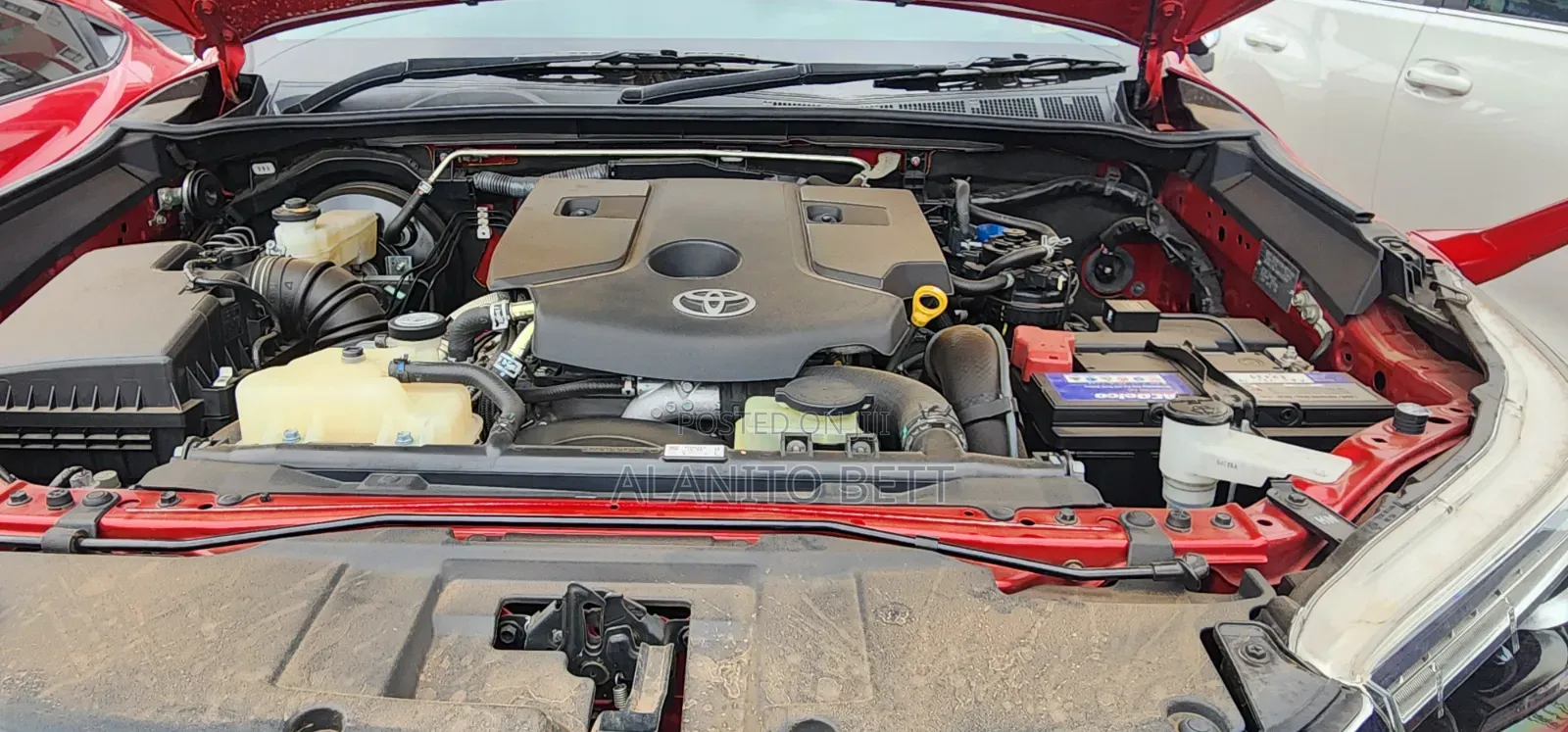 Toyota Hilux 2019 Red