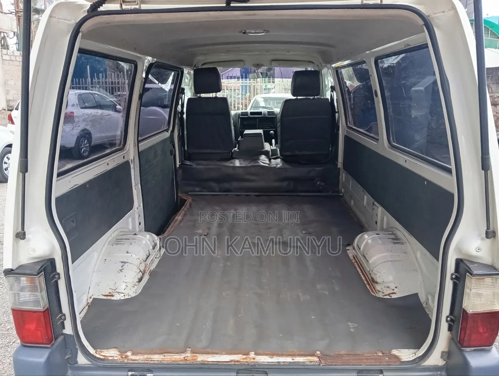 Nissan Vanette 2014 White