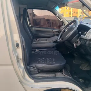 Toyota HiAce 2013 White