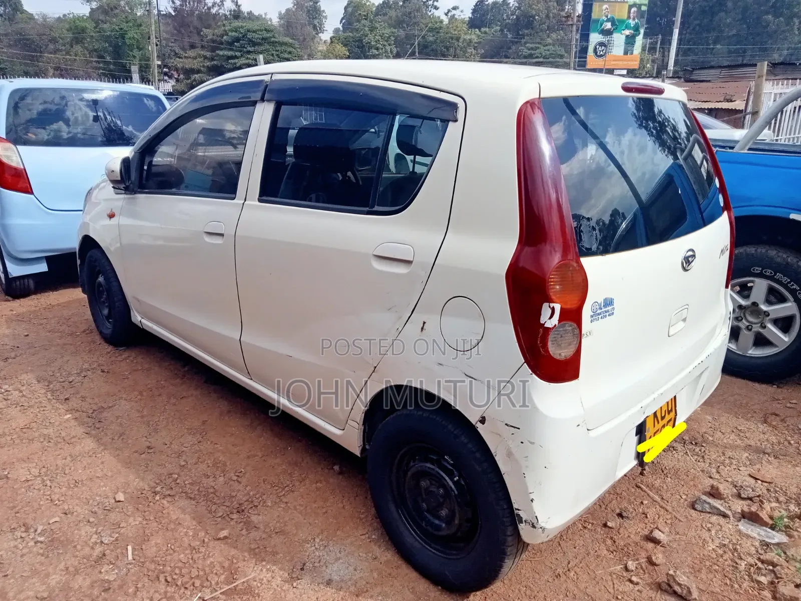 Daihatsu Mira 2012 White