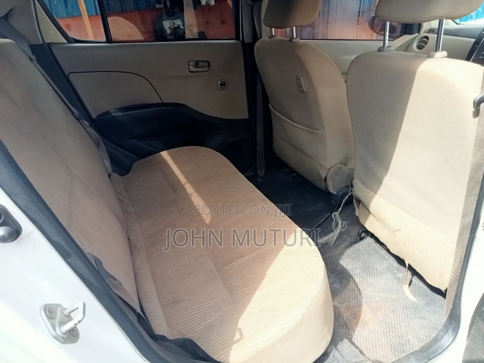Daihatsu Mira 2012 White