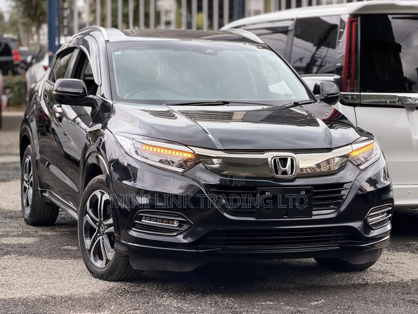 Honda Vezel 1.5 Hybrid 2WD 2019 Matt Black