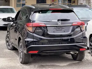 Honda Vezel 1.5 Hybrid 2WD 2019 Matt Black
