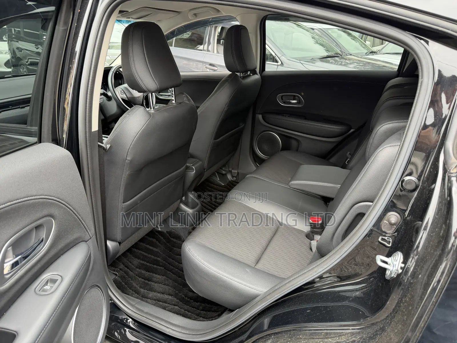 Honda Vezel 1.5 Hybrid 2WD 2019 Matt Black