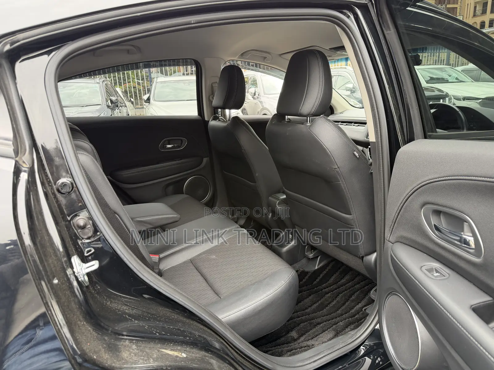 Honda Vezel 1.5 Hybrid 2WD 2019 Matt Black
