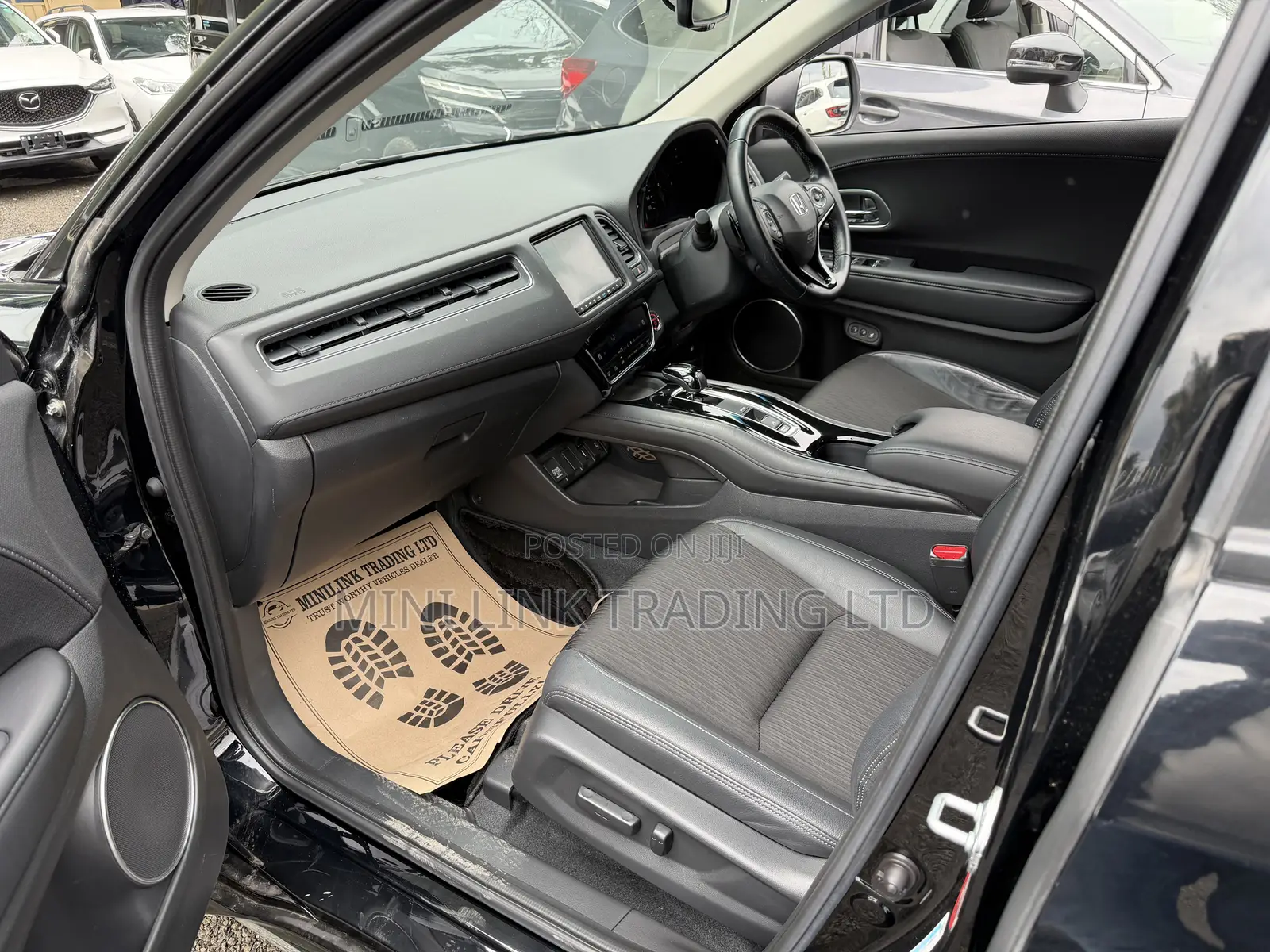 Honda Vezel 1.5 Hybrid 2WD 2019 Matt Black