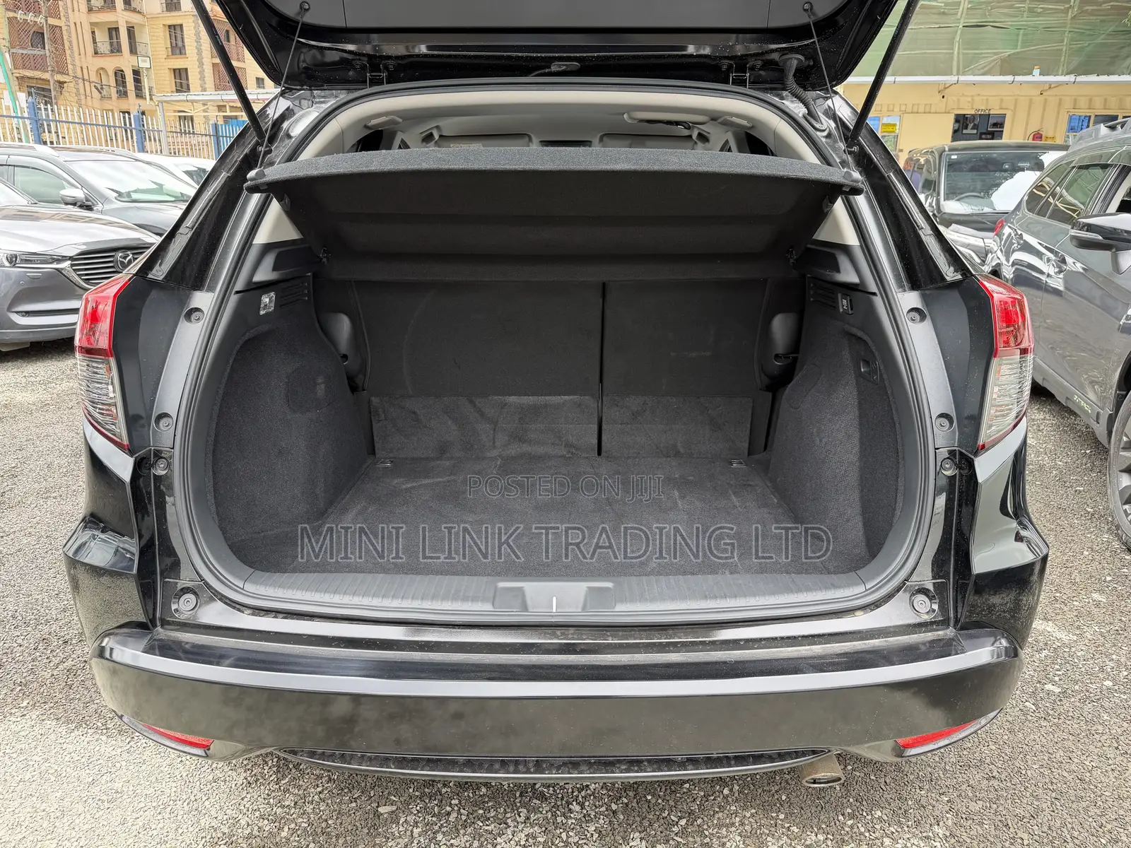 Honda Vezel 1.5 Hybrid 2WD 2019 Matt Black