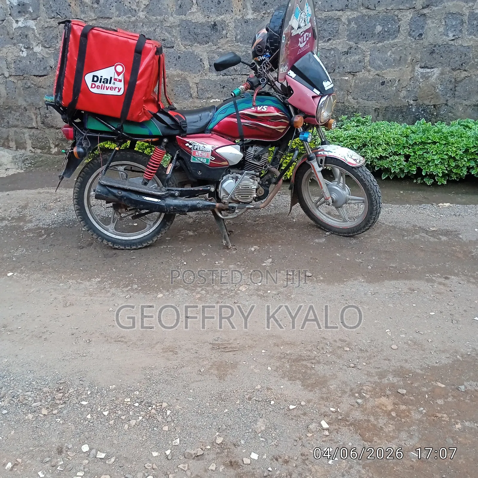 TVS HLX Plus ES 2018 Red