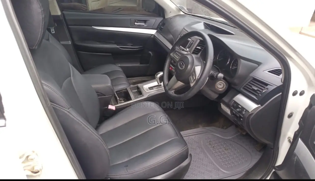 Subaru Outback 2021 White