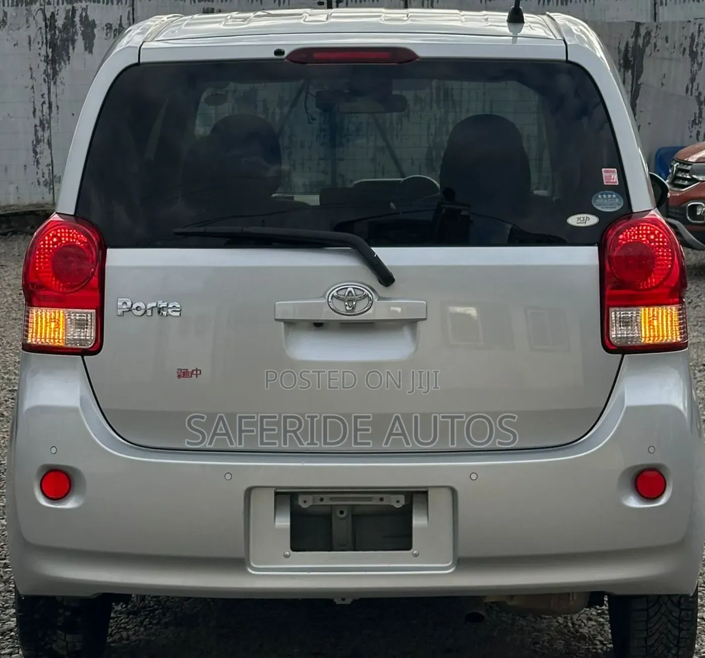 Toyota Sienta 2019 Silver