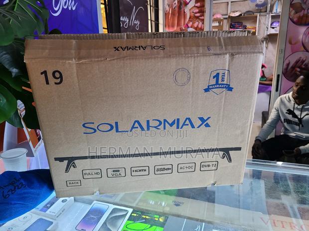 Solarmax 19 Inches Digital TV