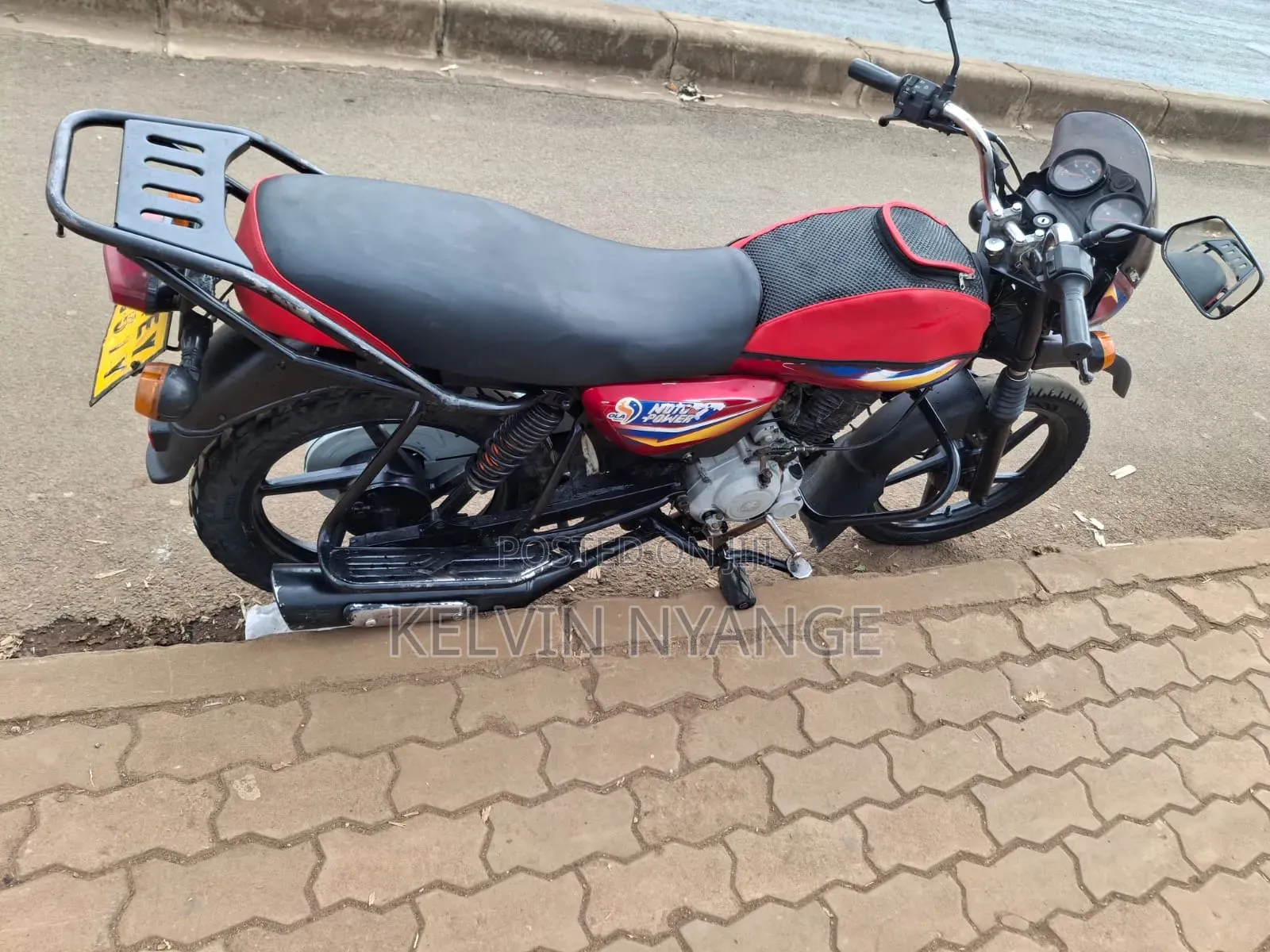 Bajaj Boxer 150 UG 2019 Red