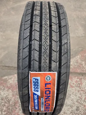 265 /70 R19. 5 Lionlord Tires (Highway)