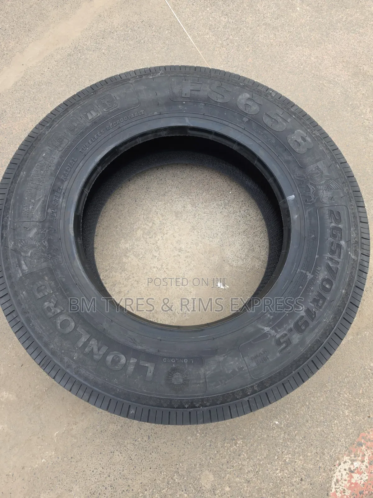 265 /70 R19. 5 Lionlord Tires (Highway)