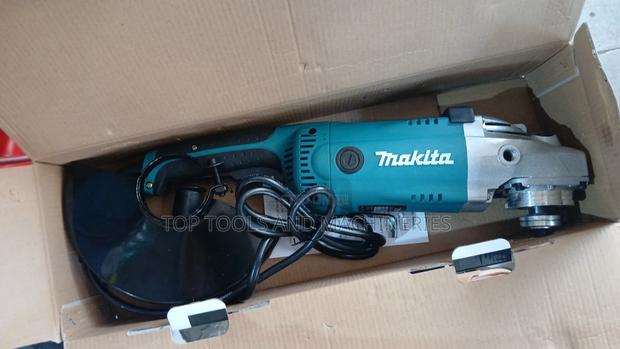 Makita Angle Grinder - thumbnail 2