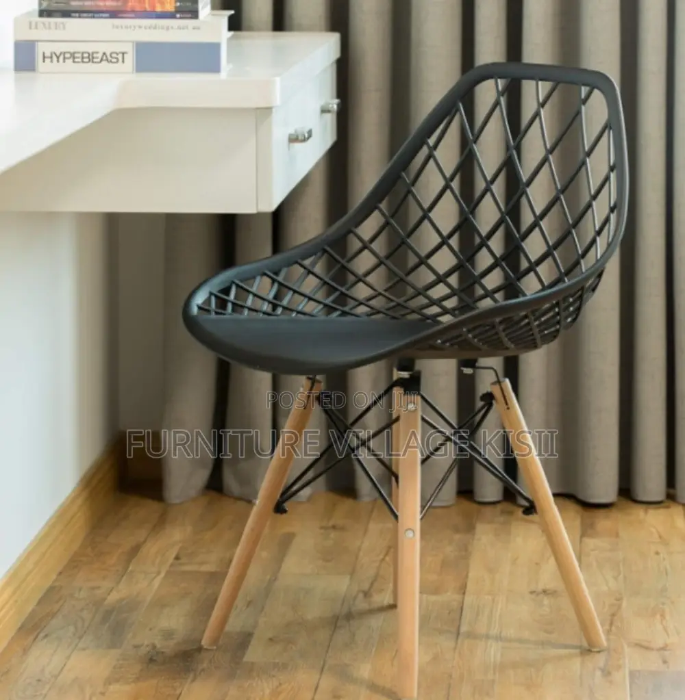 Dining Chair ;Wooden Leg Eames Chairs