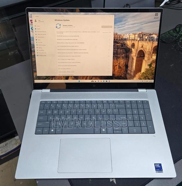 Laptop HP OmniBook 7 16" 16GB Intel Core Ultra 7 SSD 512GB