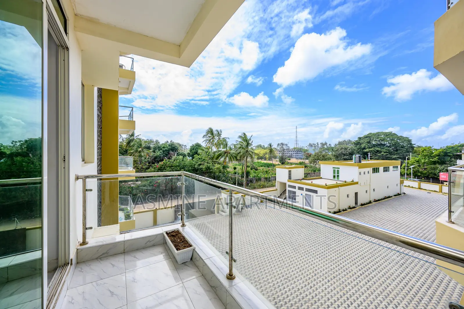 Malindi Spacious 2 Bedroom Apartment With Pool & Elevator
