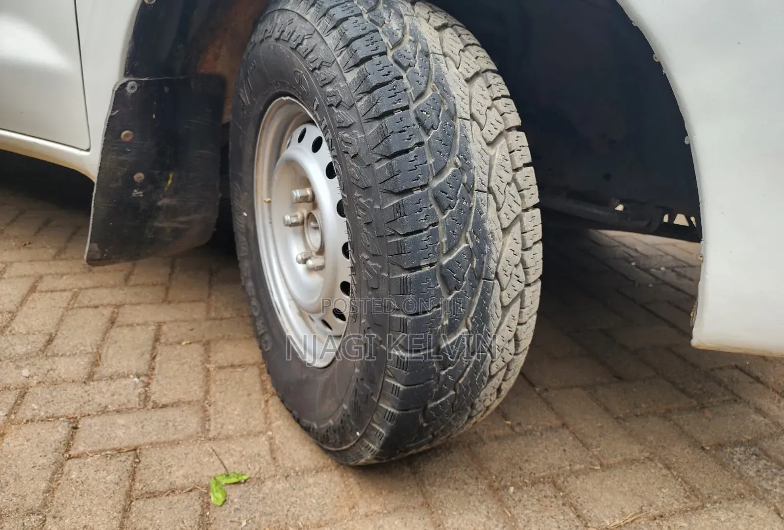 Toyota Hilux 2.5 D-4D SRX 2010 White
