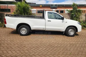 Toyota Hilux 2.5 D-4D SRX 2010 White