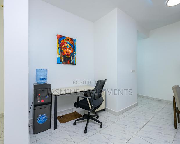 Malindi Spacious 2 Bedroom Apartment With Pool & Elevator - thumbnail 18