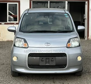 Toyota Porte 1.5 FWD 2019 Silver
