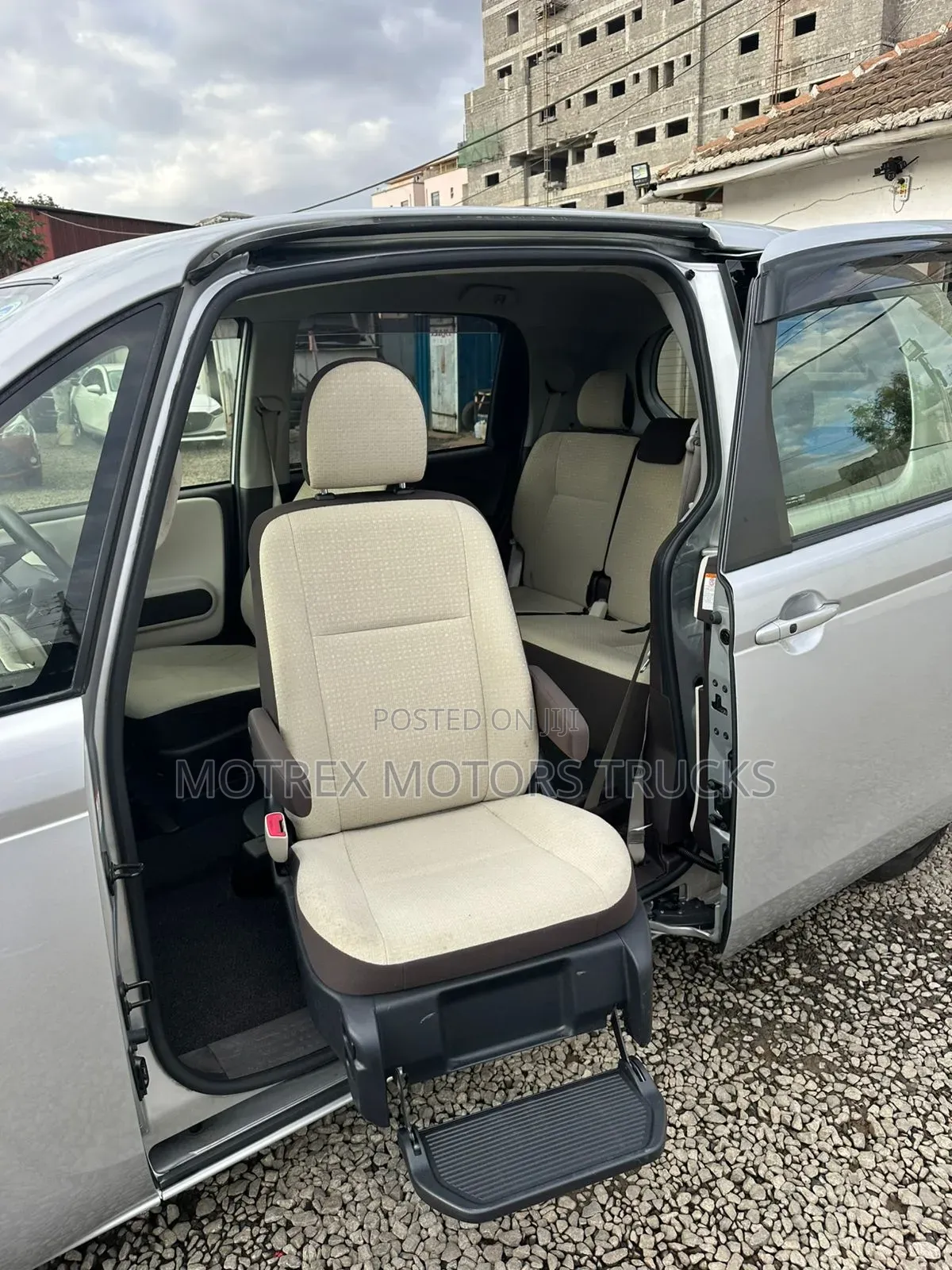 Toyota Porte 1.5 FWD 2019 Silver
