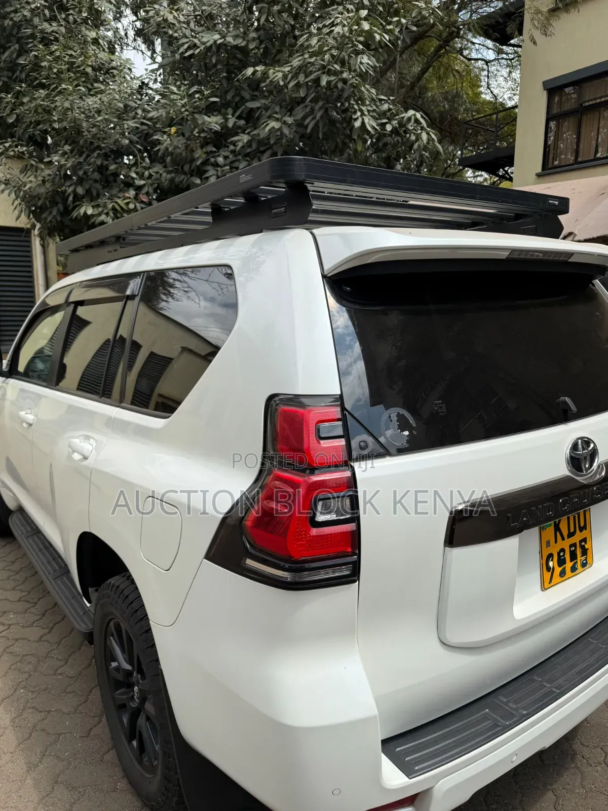 Toyota Land Cruiser Prado 2021 White
