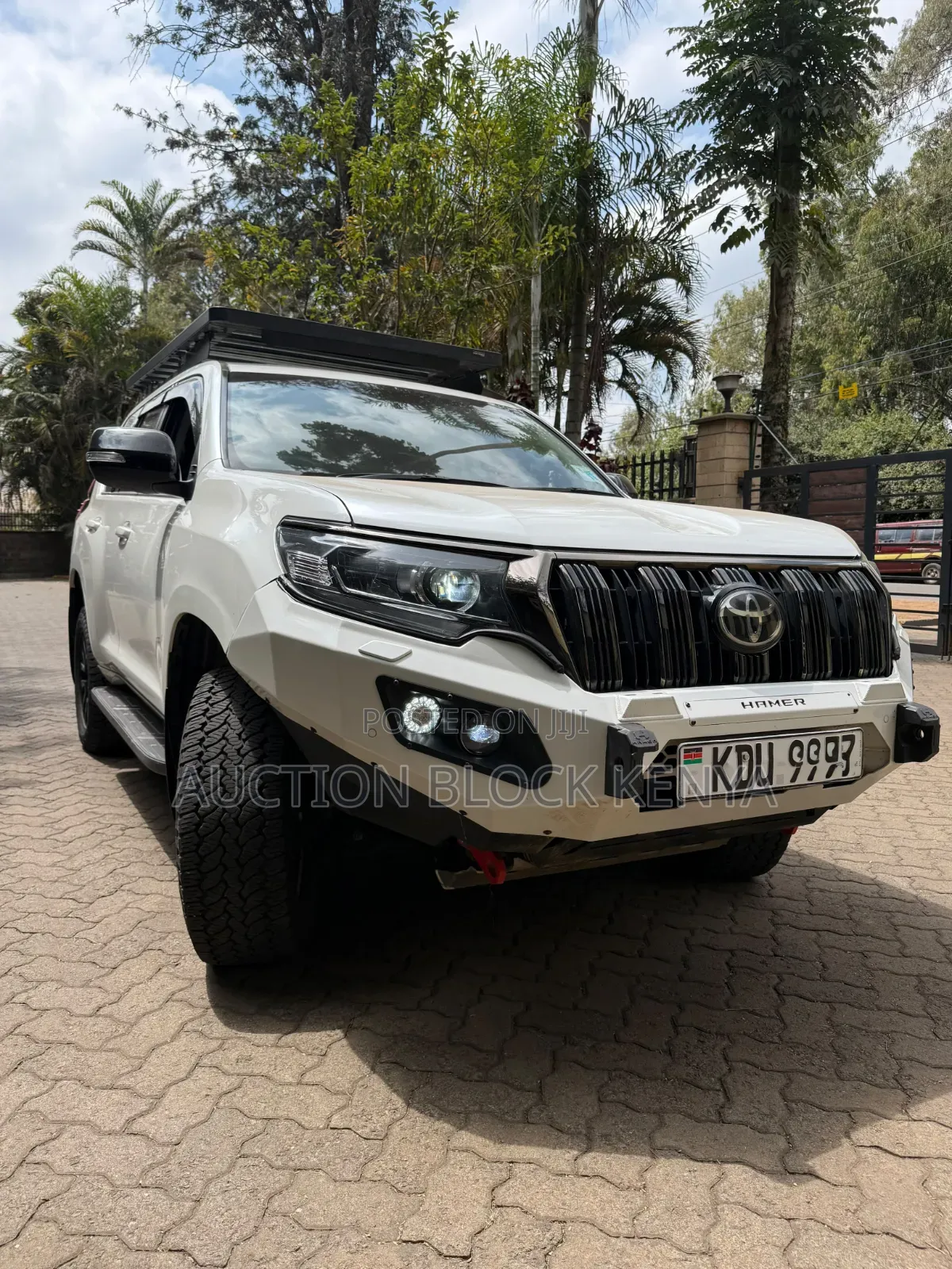 Toyota Land Cruiser Prado 2021 White