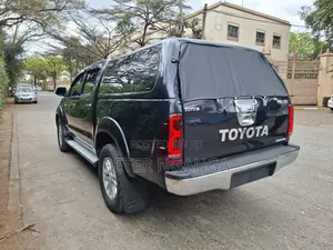 Toyota Hilux 3.0 D-4D 4x4 2012 Matt Black