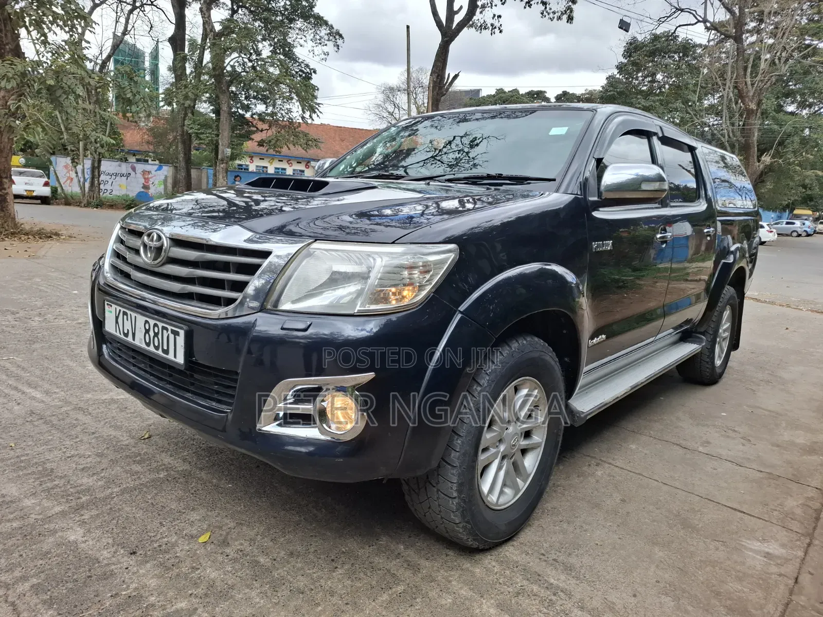 Toyota Hilux 3.0 D-4D 4x4 2012 Matt Black