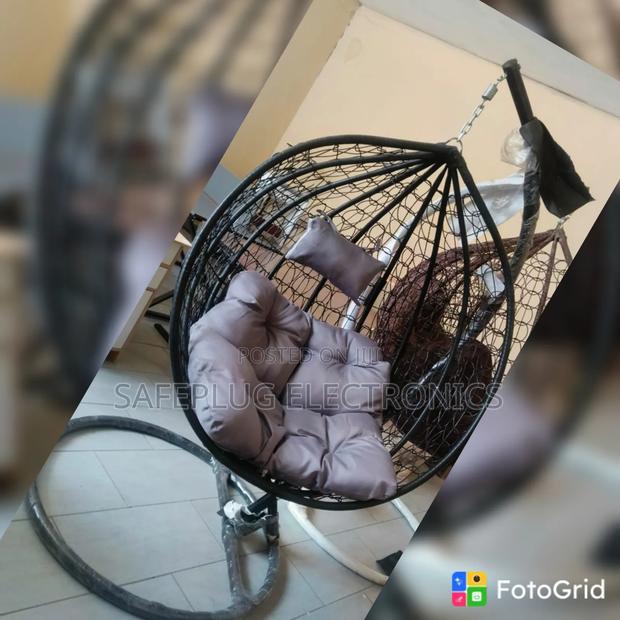 Executive Swing Chair – Stylish Outdoor Relaxation Seat