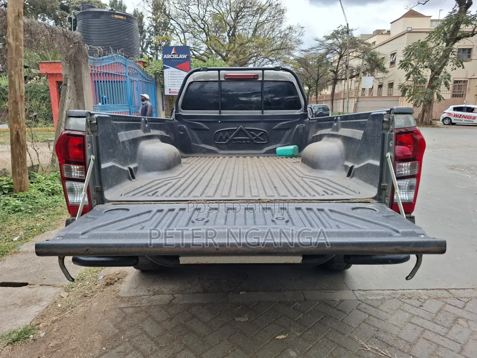 Isuzu D-MAX 2021 Gray