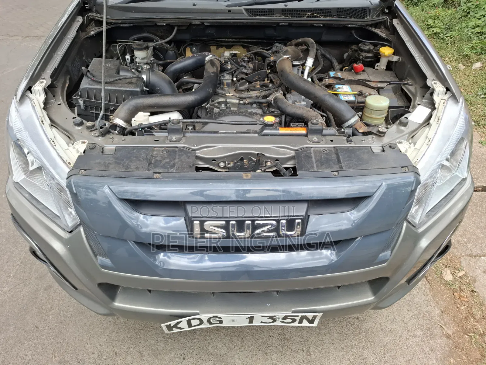 Isuzu D-MAX 2021 Gray